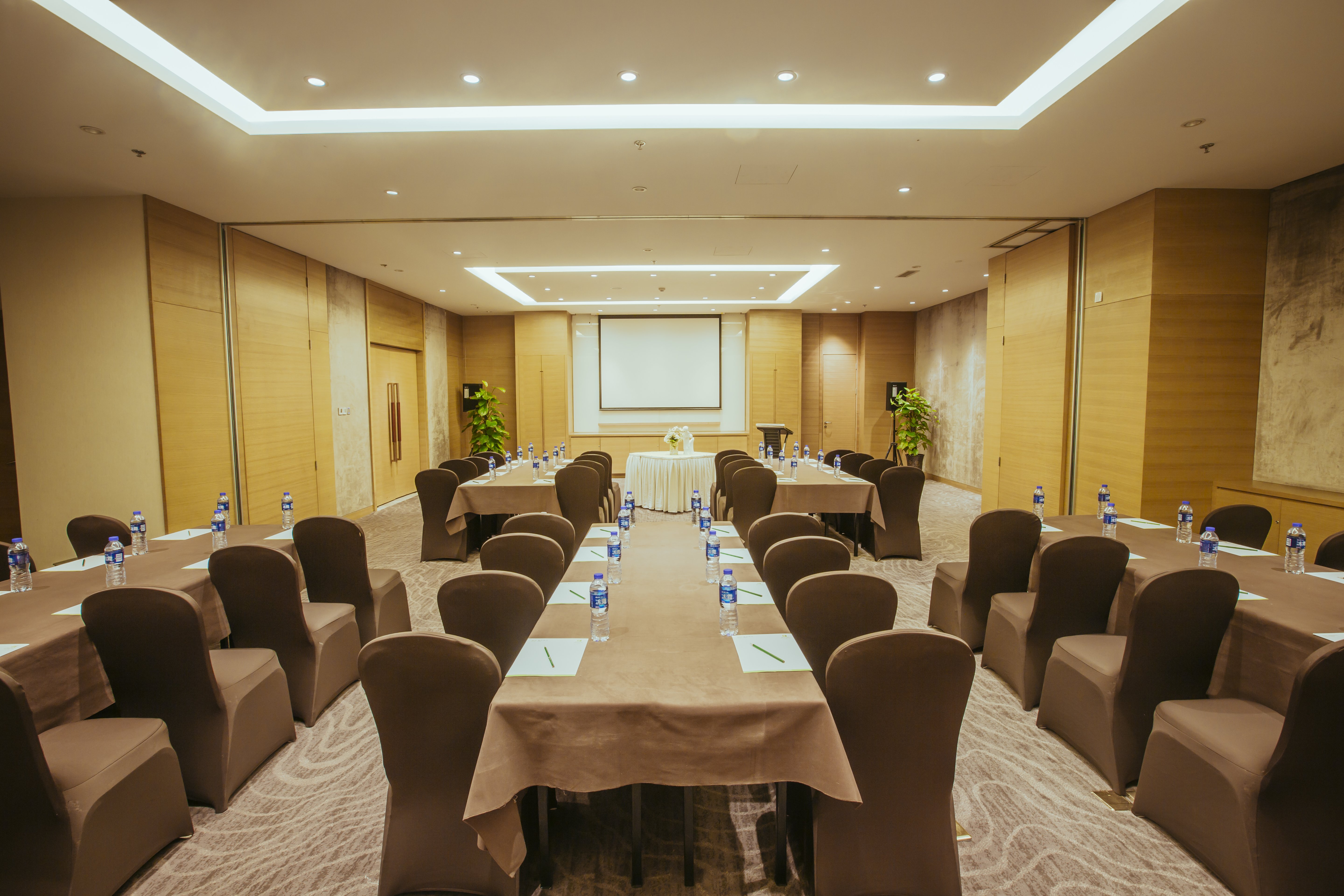 holiday inn xian big goose pagoda by ihg