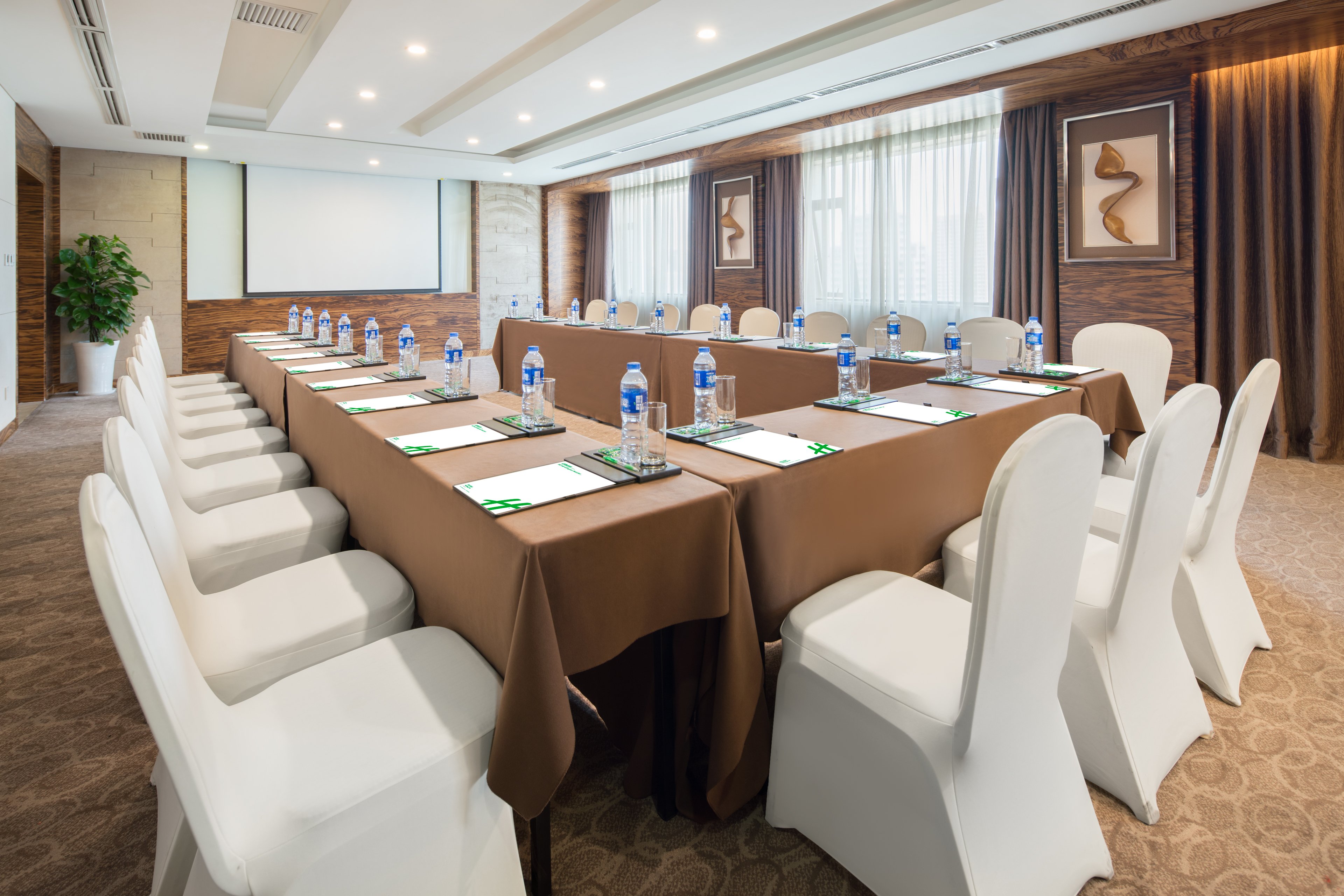 holiday inn xian big goose pagoda by ihg