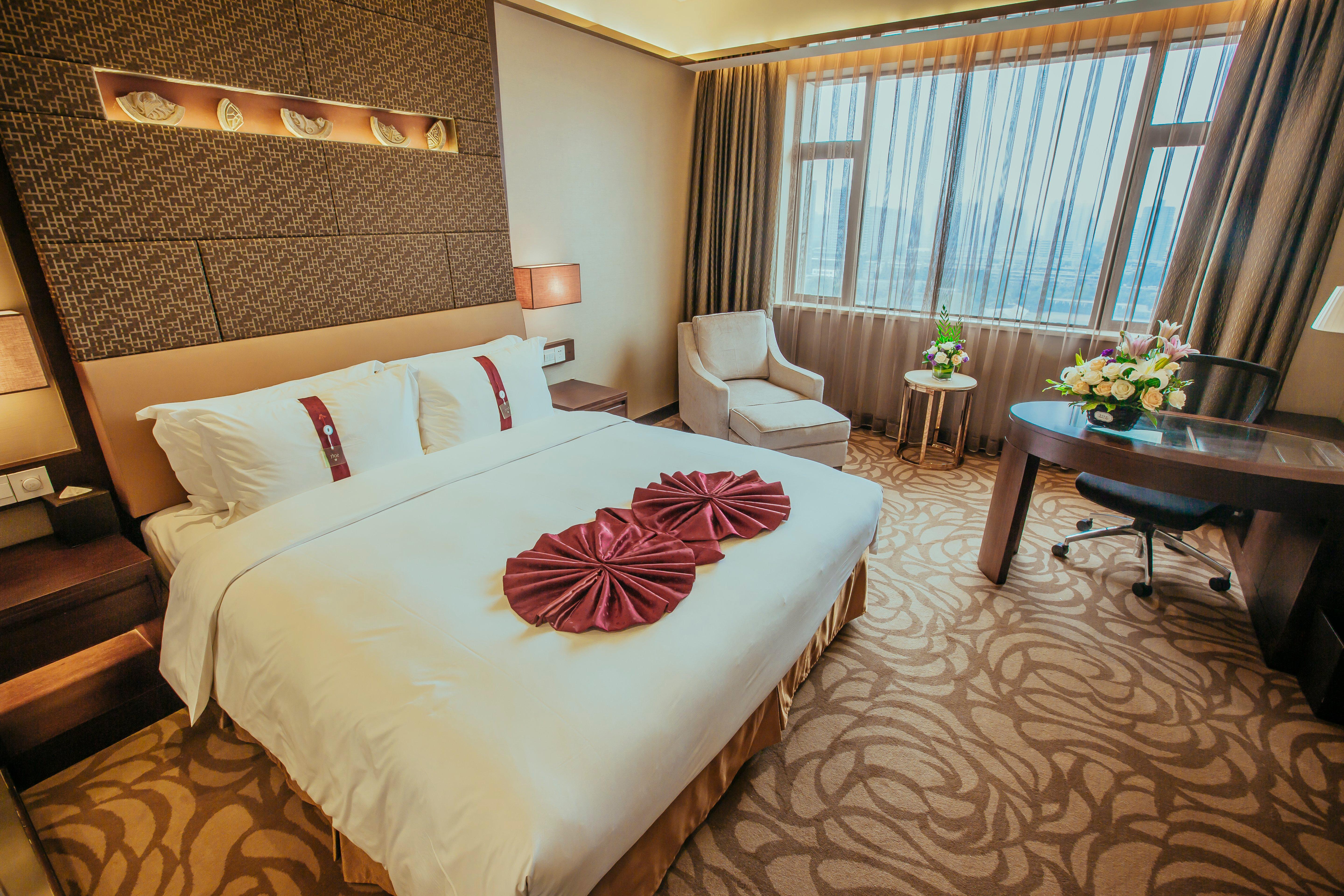 holiday inn xian big goose pagoda by ihg