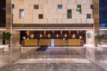 holiday inn xian big goose pagoda by ihg