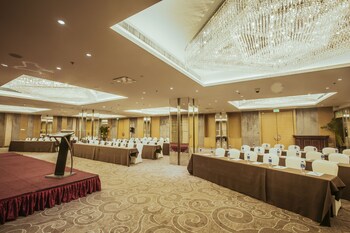 holiday inn xian big goose pagoda by ihg