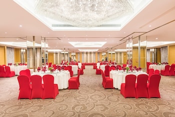 holiday inn xian big goose pagoda by ihg