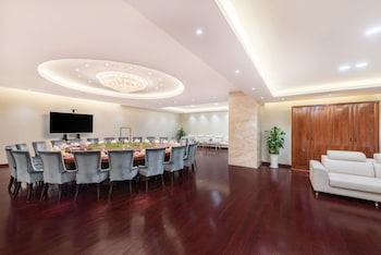 holiday inn xian big goose pagoda by ihg