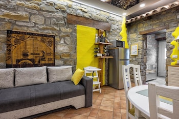 touristfarm apartments red fairytale