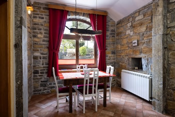 touristfarm apartments red fairytale