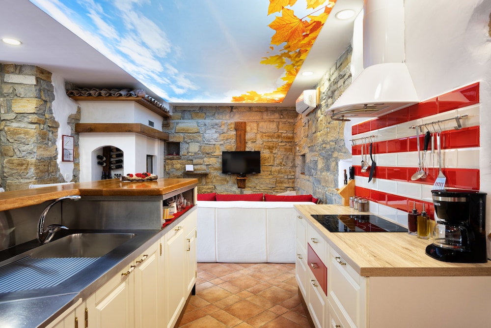 touristfarm apartments red fairytale