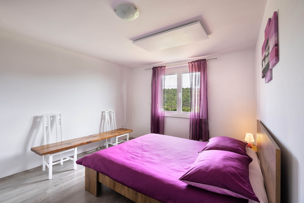 touristfarm apartments red fairytale