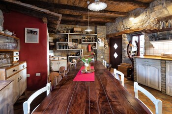 touristfarm apartments red fairytale