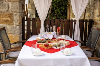 touristfarm apartments red fairytale