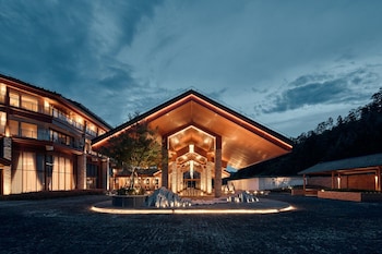 crowne plaza shennongjia an ihg hotel
