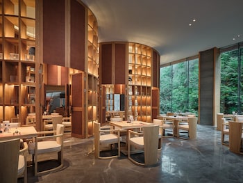 crowne plaza shennongjia an ihg hotel