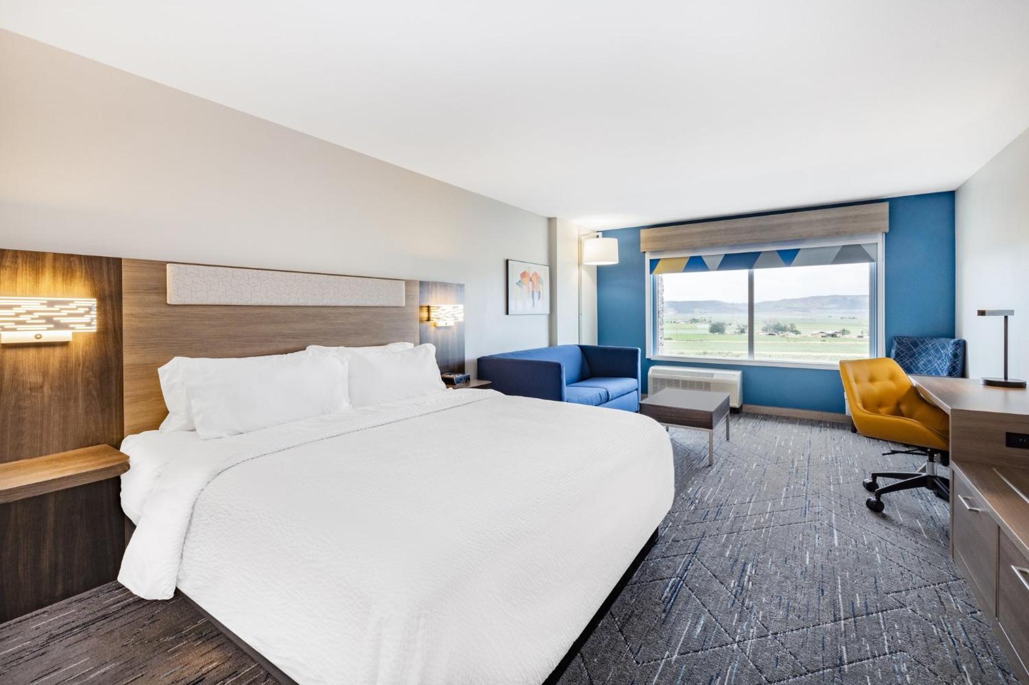 holiday inn express and suites nephi an ihg hotel