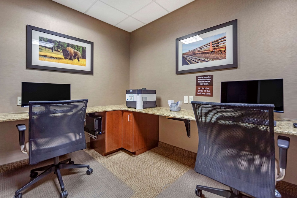 comfort inn and suites avera southwest