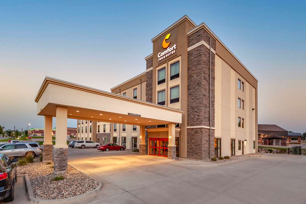 comfort inn and suites avera southwest