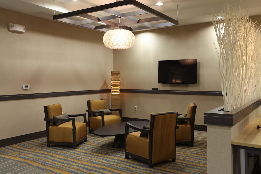 holiday inn express and suites goldsboro base area