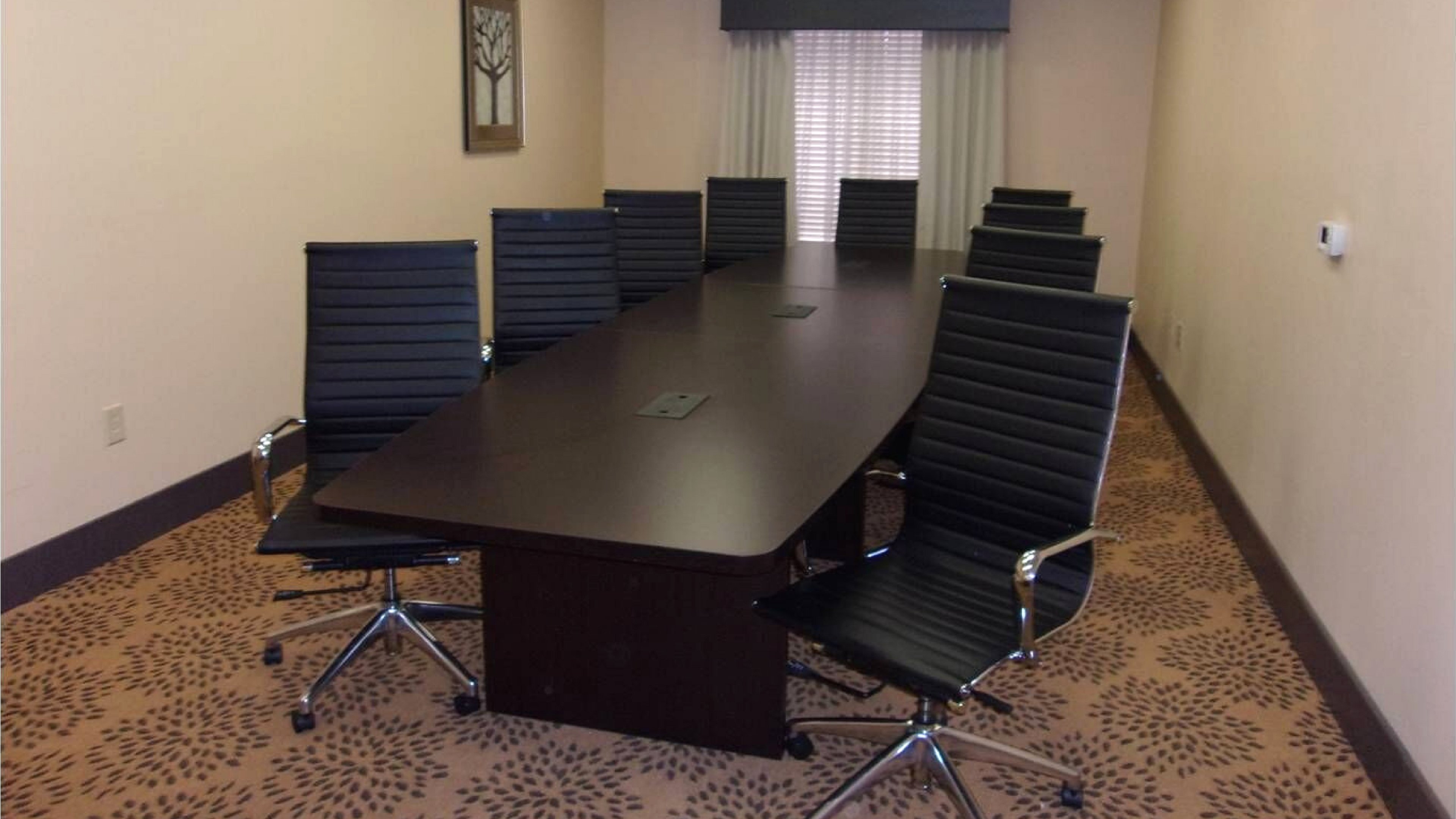 holiday inn express and suites goldsboro base area