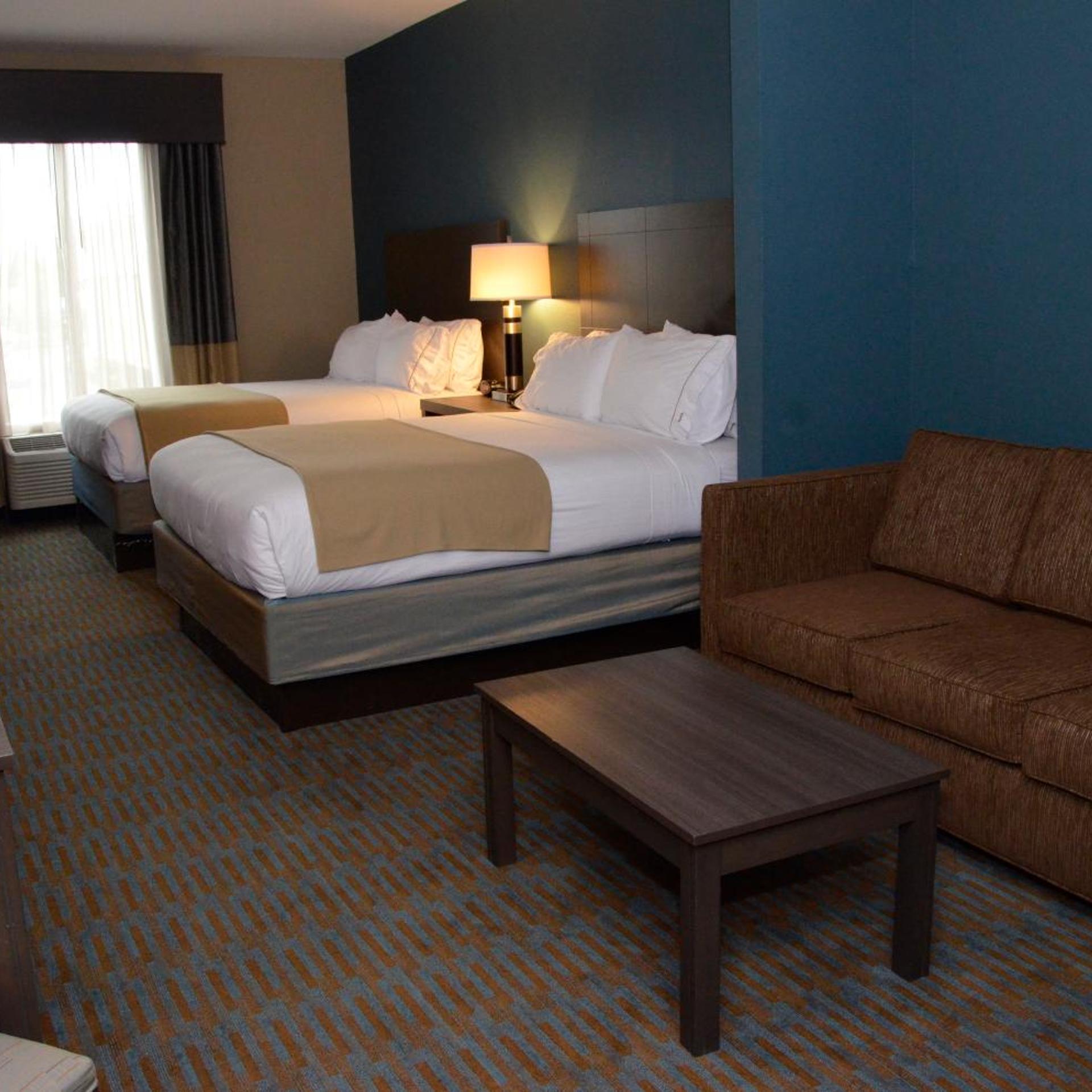 holiday inn express and suites goldsboro base area