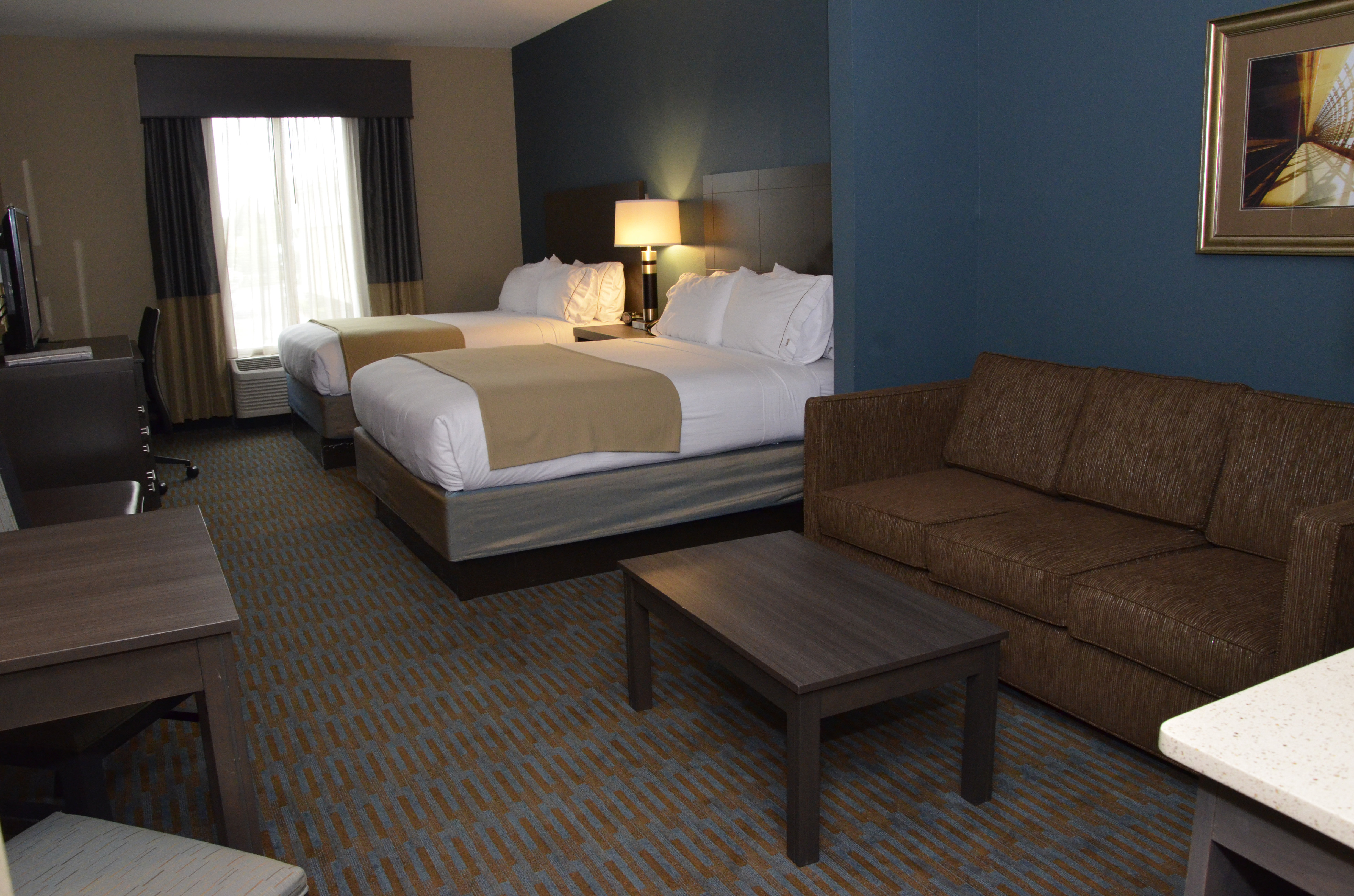 holiday inn express and suites goldsboro base area