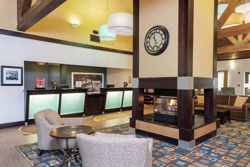 hampton inn and suites cleveland airport middleburg heights