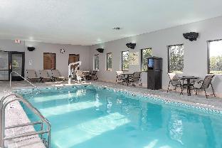 hampton inn and suites cleveland airport middleburg heights