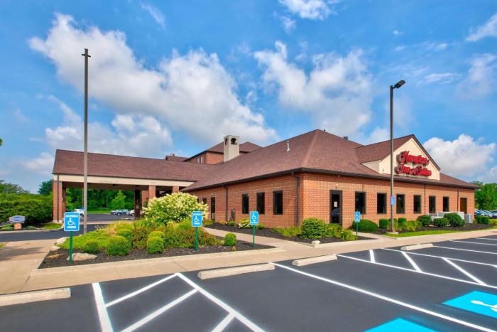 hampton inn and suites cleveland airport middleburg heights