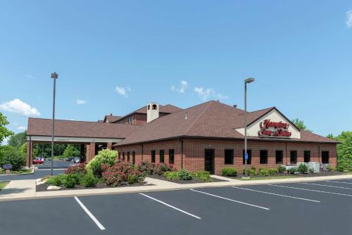 hampton inn and suites cleveland airport middleburg heights