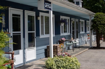 the governors rock motel df rockllc