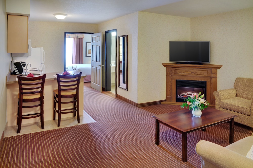 pomeroy inn and suites chetwynd