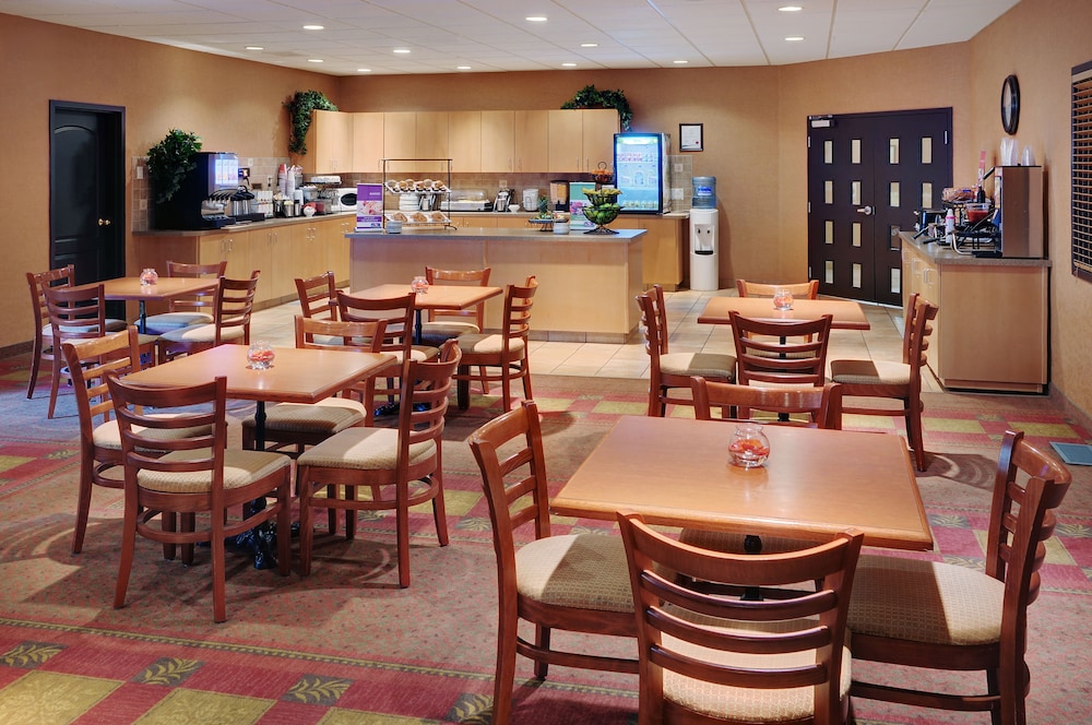 pomeroy inn and suites chetwynd