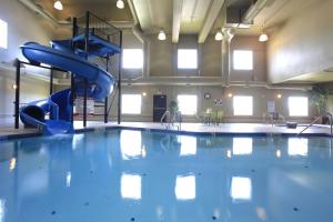 pomeroy inn and suites chetwynd