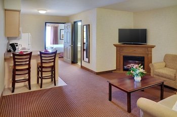 pomeroy inn and suites chetwynd