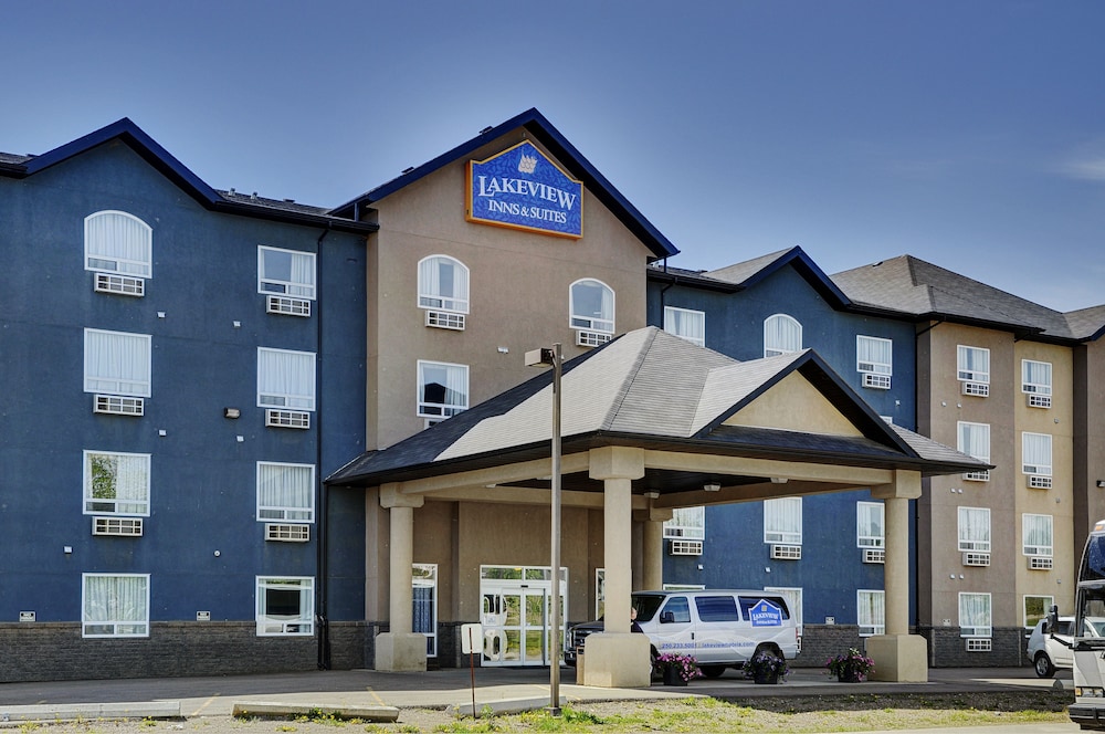lakeview inns and suites fort nelson