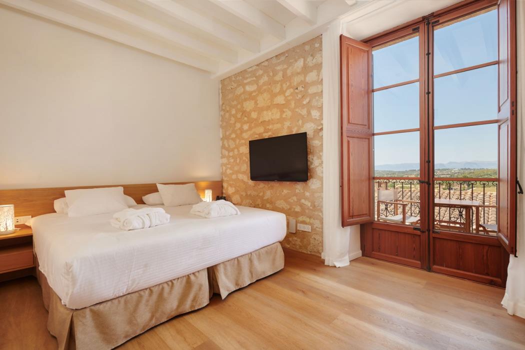 hotel rural es figueral nou adults only