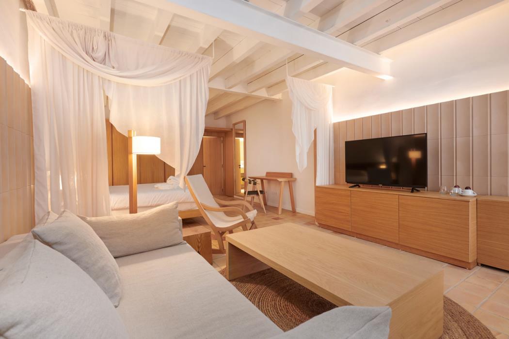 hotel rural es figueral nou adults only