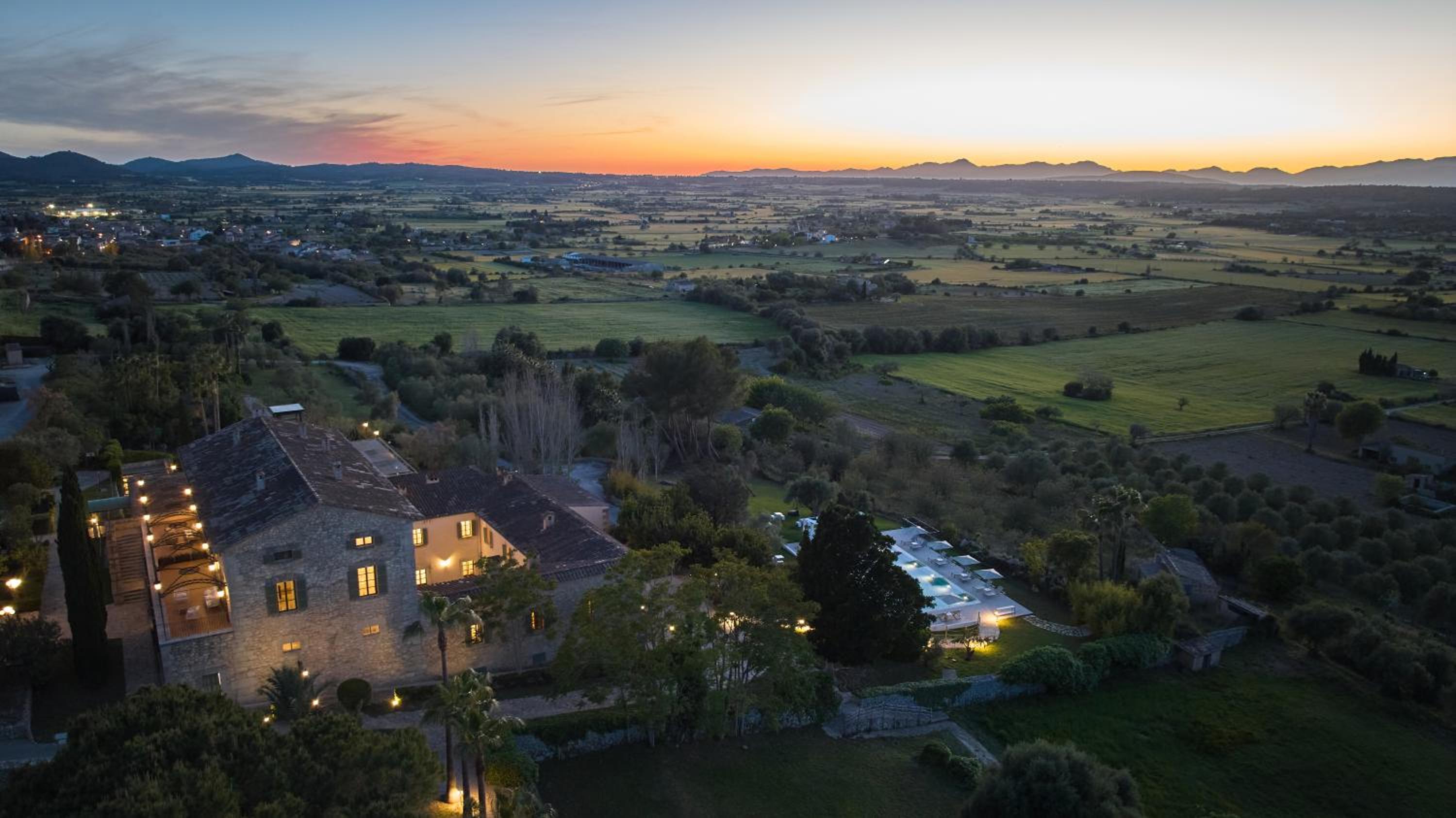 hotel rural es figueral nou adults only