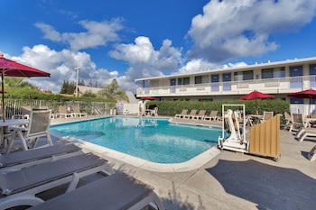 park inn by radisson santa rosa south