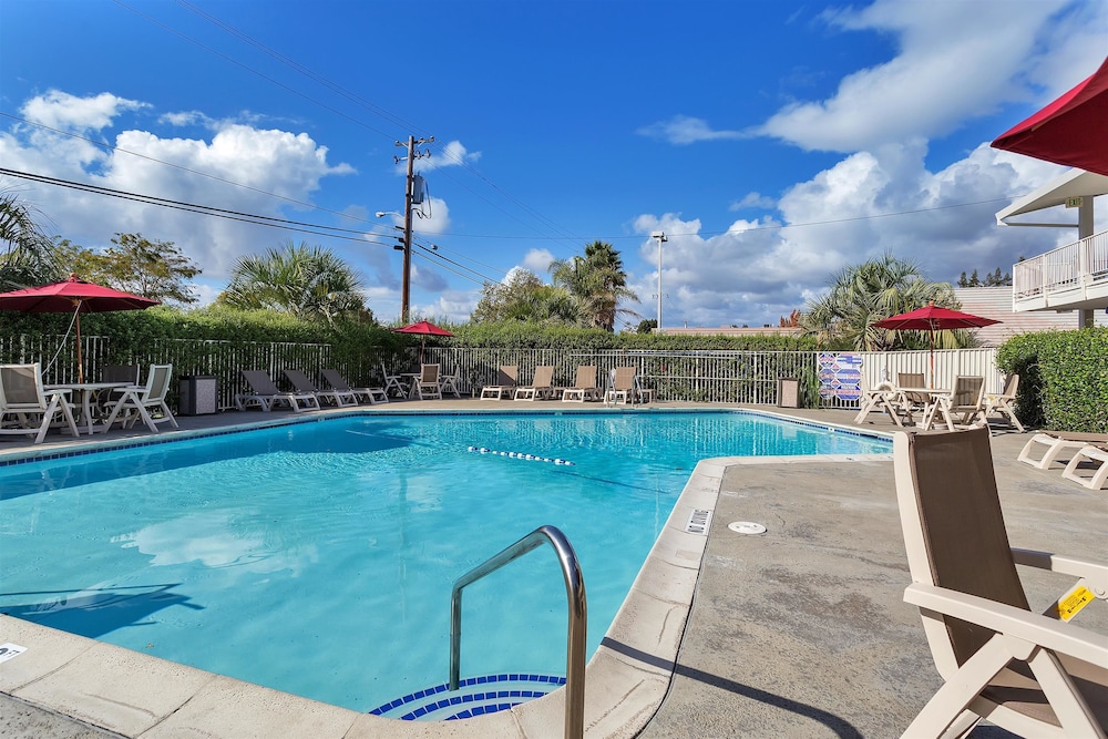 park inn by radisson santa rosa south