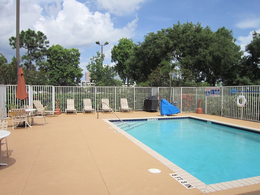 extended stay deluxe fld cypress creek