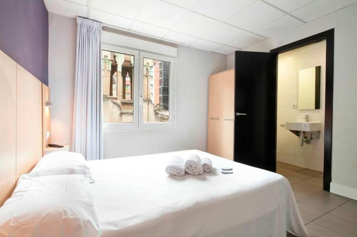 hostal putxet by gaiarooms