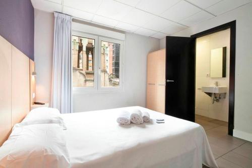 hostal putxet by gaiarooms