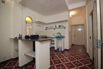 holi wood guesthouse