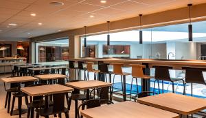 Hotel Oceania Paris Porte De Versailles,Paris>>Issy-Les-Moulineaux,4 star