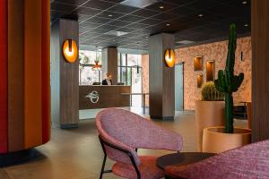 Hotel Oceania Paris Porte De Versailles,Paris>>Issy-Les-Moulineaux,4 star
