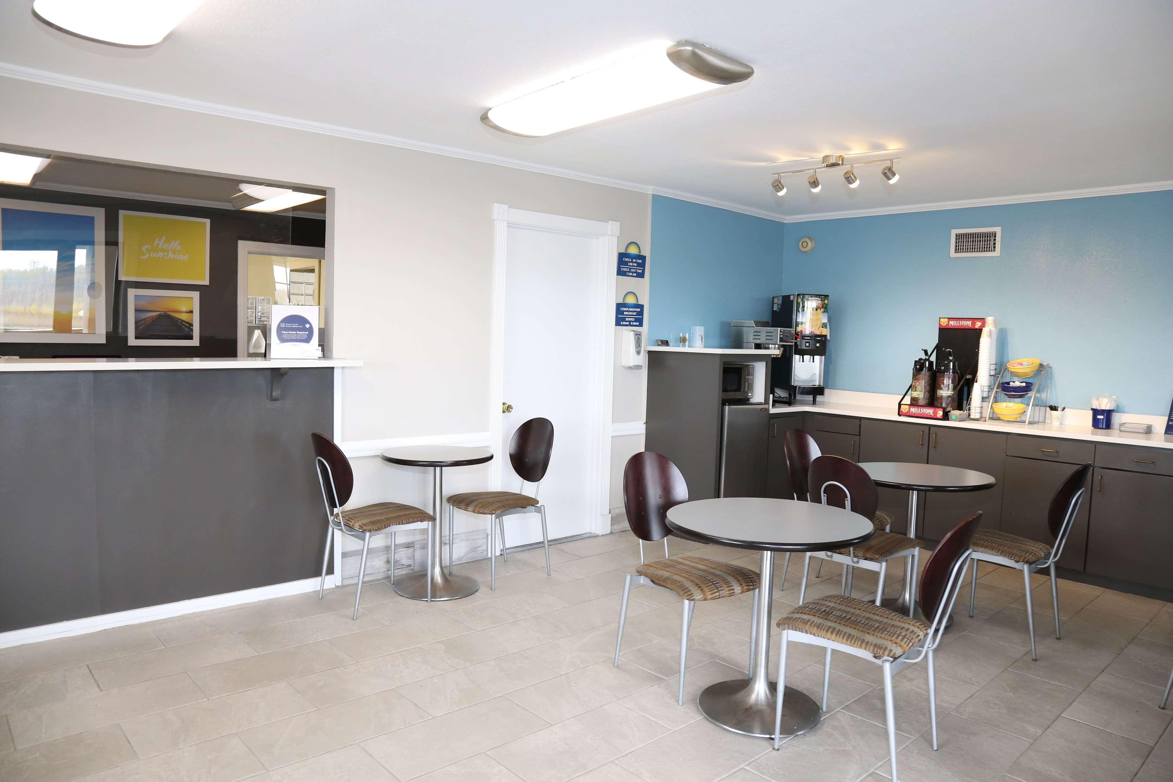 days inn by wyndham monroe la