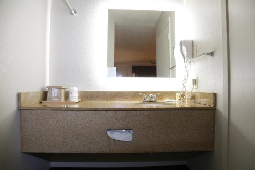 days inn by wyndham monroe la