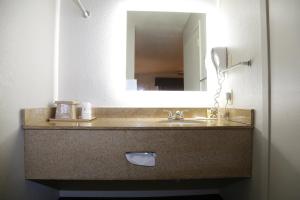 days inn by wyndham monroe la