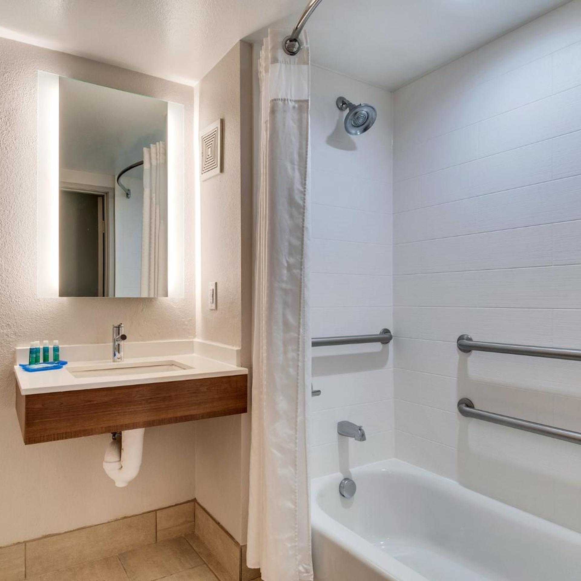 holiday inn express and suites lake elsinore by ihg