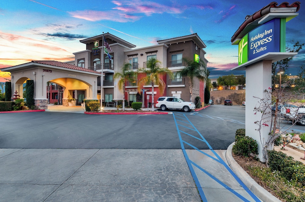 holiday inn express and suites lake elsinore by ihg