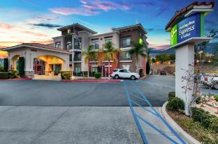 holiday inn express and suites lake elsinore by ihg