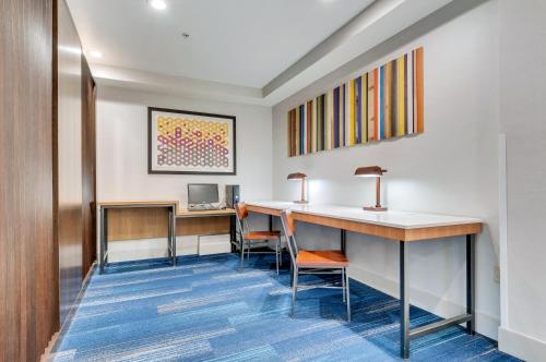 holiday inn express and suites lake elsinore by ihg